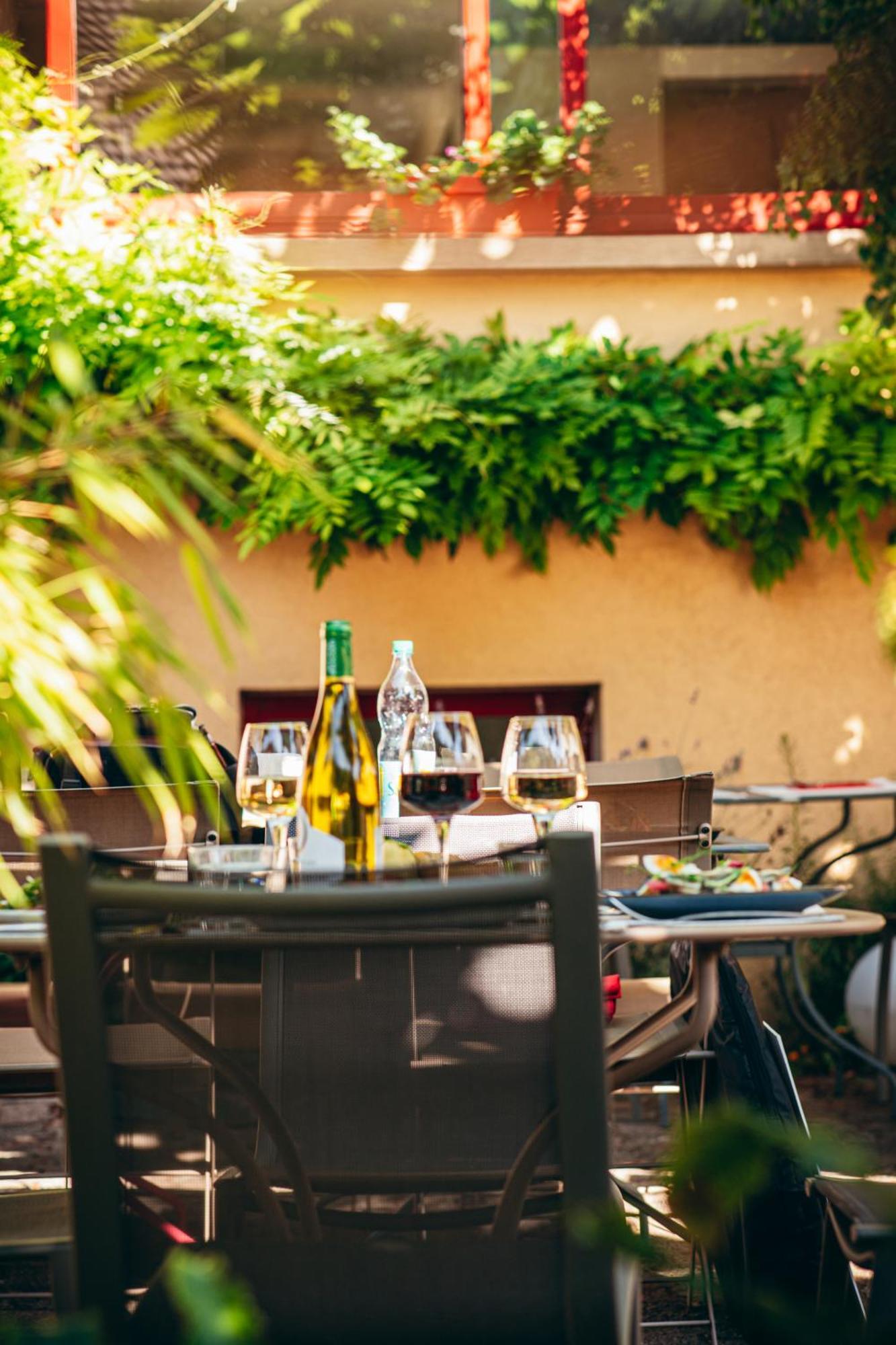 La Terrasse Fleurie, Logis, Hotel Et Restaurant Дивон ле Бен Екстериор снимка